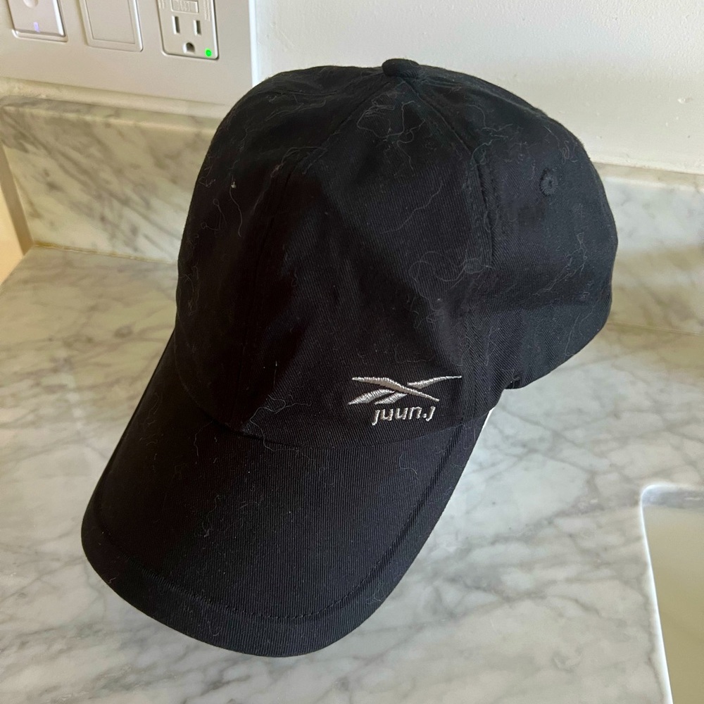 Juun.J / Reebok Hat
